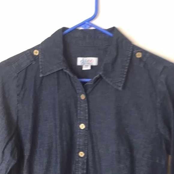 🌸 Denim&Company blue button down top. Size XXS. - Picture 2 of 8